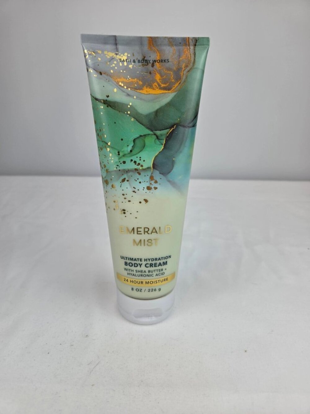 Bath & Body Works Emerald Mi St Ultimate Hydration Body Cream 8 oz NEW